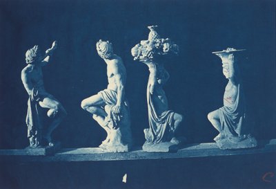 Vier standbeelden, ca. 1868 (foto) door Adolphe Terris
