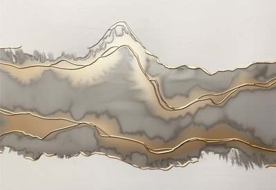 Gouden abstracte bergen door Alma