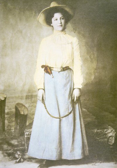 Anna Webb uit Kansas, ca. 1880 door American Photographer