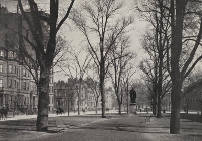 Boston: Commonwealth Avenue (z/w foto) door American Photographer