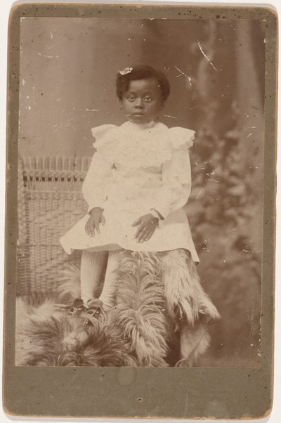 Lucile Norward,c. 1890 (foto) door American Photographer