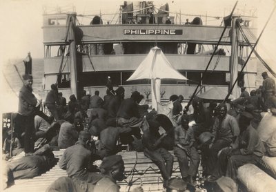Pioneer Infantry Battalion op het troepenschip U.S.S. Philippine vanuit de haven van Brest, Frankrijk, 18 juli 1919 door American Photographer