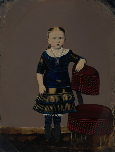 Portret van een meisje,1860 (foto) door American Photographer