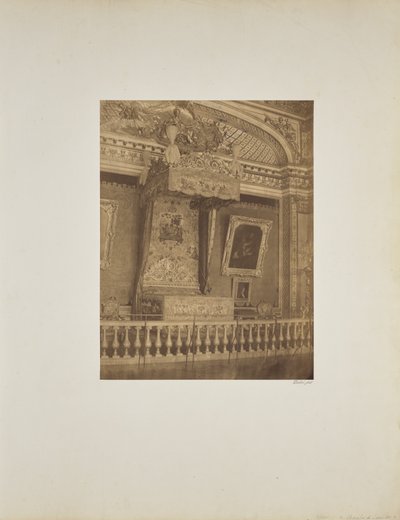 De slaapkamer van Louis XIV door Andre Adolphe Eugene Disderi