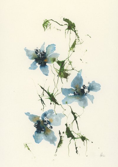 Blauwe aquarelbloemen door Ankie Kooi