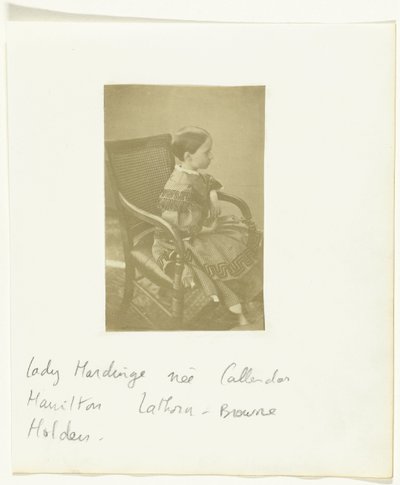 Portret van een meisje, aangeduid als Lady Hardinge née Callender Hamilton Lathorn-Browne Holden door Anonymous