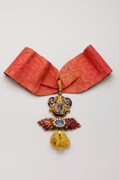 Orde van het Gulden Vlies: Spaans Gulden Vlies - Insigne behorend tot Jean Charles de Saldanha Oliveira e Daun (1790-1876) - Midden 19e eeuw - Goud, diamanten, saffier en email - Privécollectie door Anonymous Anonymous