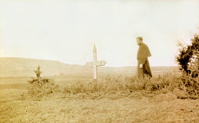 Foto uit een persoonlijk album van een infanterieluitenant tijdens de eerste maanden van de Eerste Wereldoorlog door Anonymous Anonymous