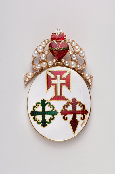 Portugal - Grootkruislint van de Drie Orden: Grootkruisinsigne van de Drie Orden behoorde waarschijnlijk tot Maria II van Bragance (1819-1853), Koningin van Portugal - Model voor Dame - 1800-1850 - Goud met Email en Parels - H: 8 cm; B: 4,7 cm; Gewicht: 4 door Anonymous Anonymous