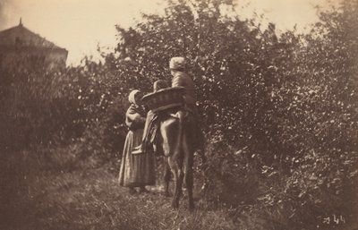 Twee vrouwen met ezel,eind jaren 1870 (foto) door Auguste Giraudon