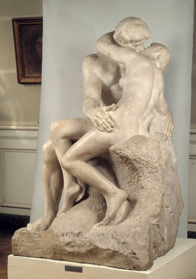De kus. Marmeren sculptuur door Auguste Rodin (1840-1917) door Auguste Rodin