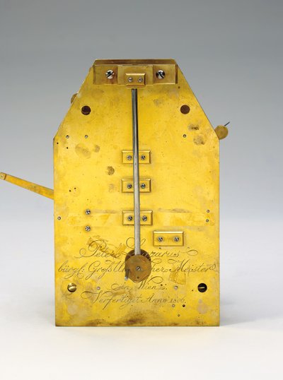 Een maandlopende bodenstanduhr met tijdsvergelijking en volledige kalender, 1806 door Austrian School