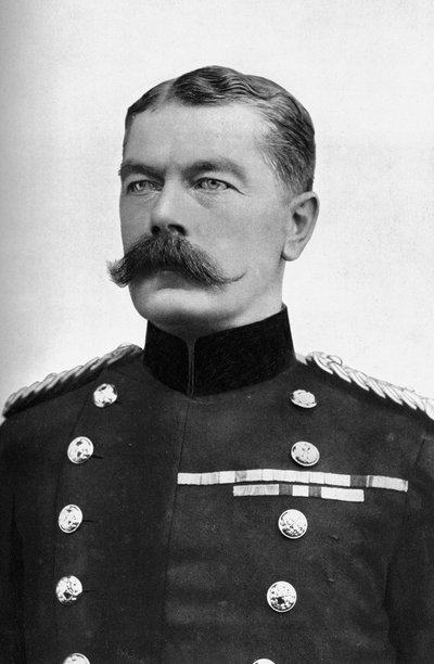Veldmaarschalk Graaf Kitchener, Britse Minister van Oorlog, Eerste Wereldoorlog, 1914 door Bassano Studio
