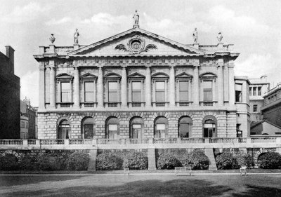 Spencer House, St. James, 1908 door Bedford Lemere and Company