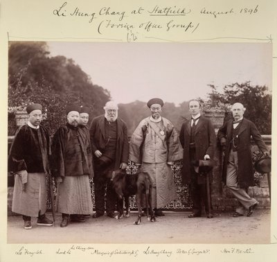 Li Hung Chang in Hatfield (Foreign Office Group), augustus 1896 (zwart-wit foto) door British Photographer