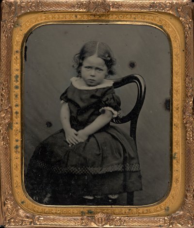 Portret van een meisje,c. 1855 (foto) door British Photographer
