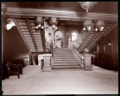 Trap in het Park Avenue Hotel, 1901 of 1902 door Byron Company