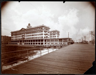 Uitzicht op Hotel Rudolf, Atlantic City, New Jersey door Byron Company