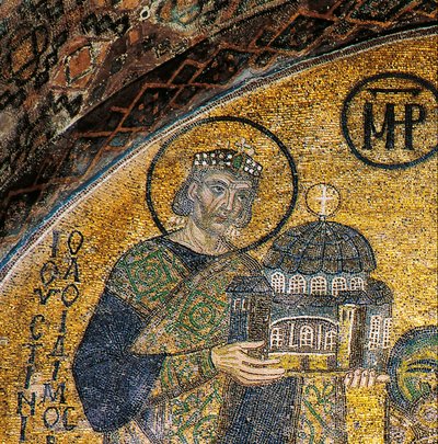 Keizer Justinianus presenteert Hagia Sophia aan de Maagd en Kind (mozaïek) door Byzantine