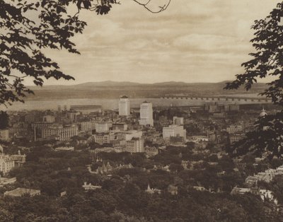 Panorama van Montreal, centrale en westelijke secties (z/w foto) door Canadian Photographer