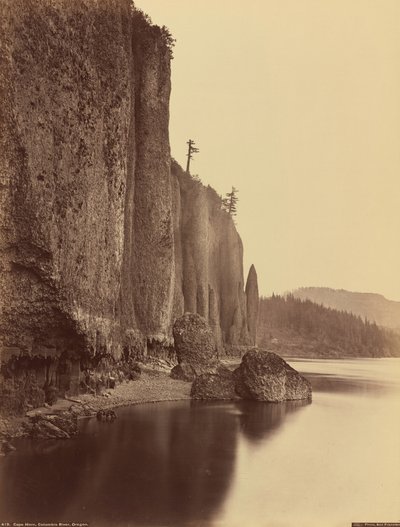Kaap Hoorn, Columbia-rivier, Oregon,1867 (foto) door Carleton Emmons Watkins
