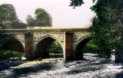 Brug over de rivier Derwent, Matlock, Derbyshire, 1926 door Cavenders Ltd
