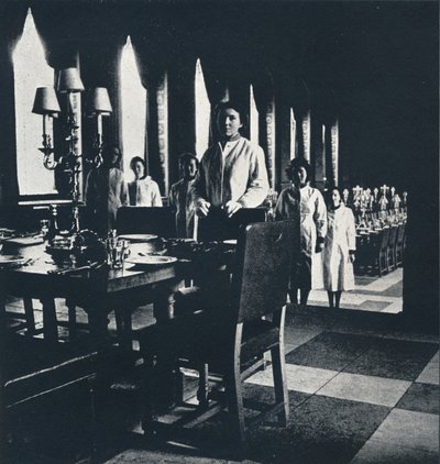 Wren wijnstewards in de Banketzaal van de Grote Wren, 1941 door Cecil Beaton