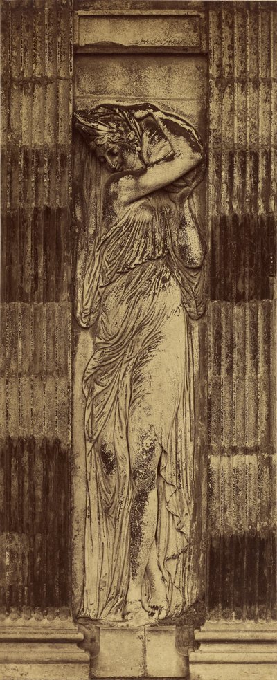 [Detail van de Nimfen door Jean Goujon] / [Nimf, Fontein van de Onschuldigen, Parijs]. door Charles Marville