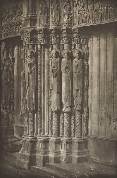 Kathedraal van Chartres. Rechter deur van het Koninklijk Portaal, westzijde, XII eeuw, voor juli 1857 (foto) door Charles Nègre