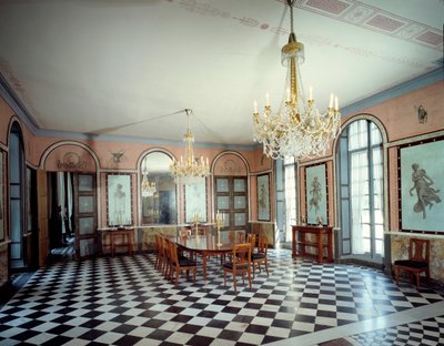 Zicht op de eetkamer van het kasteel van Malmaison, residentie van Keizer Napoleon I (1769-1821), versierd door Charles Percier (1764-1838) en Pierre Francois Leonard Fontaine (1762-1853) 1800 Rueil Malmaison, musee du chateau door Charles and Fontaine Pierre Percier