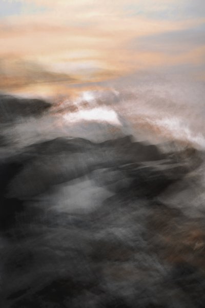 Misty Ocean Dawn door Christina Sillen