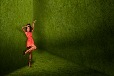 Dansende vrouw Groene wereld door Christine von Diepenbroek