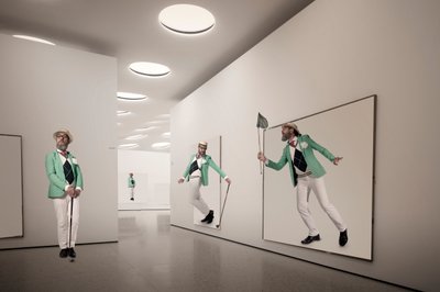 Elegant Man: kunstillusie door Christine von Diepenbroek