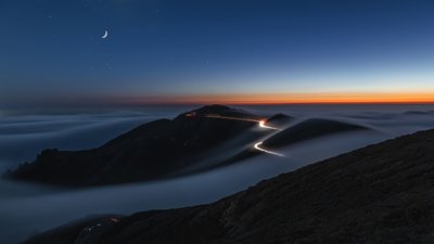 Bergweg boven de wolken door Chuanxu Ren