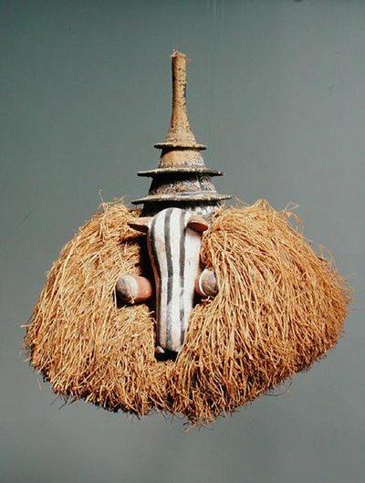 Zoomorfisch Masker (hout & vezel) door Congolese