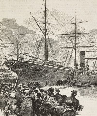 Mensen bij het inschepen van Bersaglieri, korps van het Italiaanse leger, op schip Gottardo, Italiaanse expeditie in de Rode Zee, gravure naar tekening van Dante Paolocci, uit L