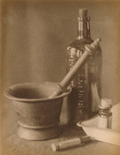 Donkere Kamer Stilleven door Doris Ulmann door Doris Ulmann