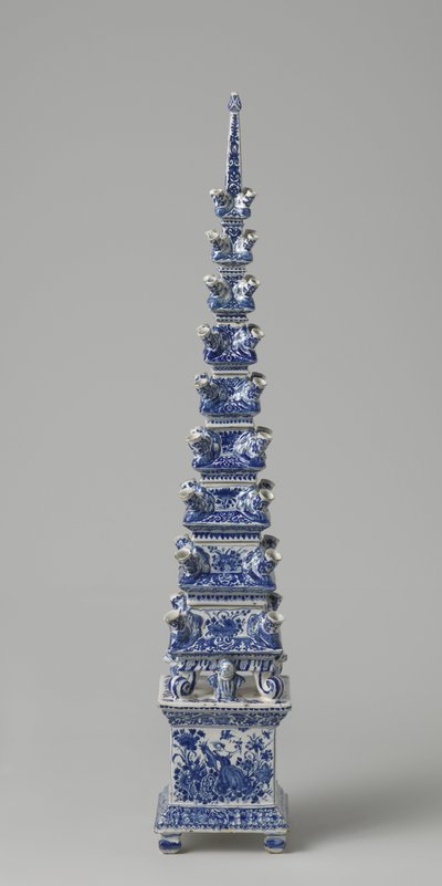 Bloemenpiramide, c.1710-20 door Dutch School