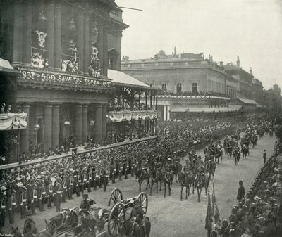 De Koninklijke Processie: Aides-De-Camp Passeren de United Service Club door E. and S. Woodbury