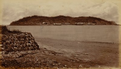 Eiland Naos, vanuit Perico, Baai van Panama door Eadweard Muybridge
