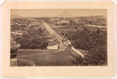 Vulkaan Agua uit Guatemala door Eadweard Muybridge