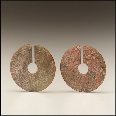 Paar oorbellen, 8e-7e eeuw v.Chr. door Eastern Zhou Dynasty Chinese School