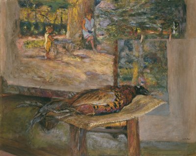 Interieur met Schilderijen en een Fazant door Edouard Vuillard