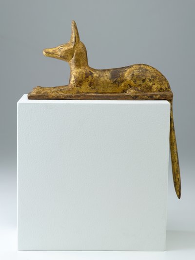 Anubis in de vorm van een liggende jakhals door Egyptian