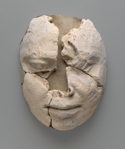 Mummiemasker van een man bestaande uit alleen het gezicht door Egyptian