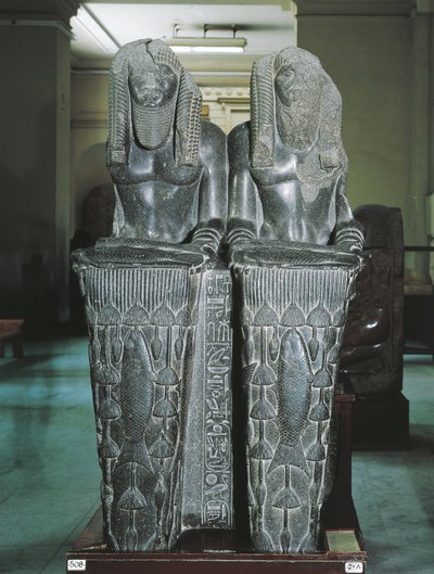 Dubbel standbeeld van Amenemhat als Nijl god uit Tanis door Egyptian 12th Dynasty
