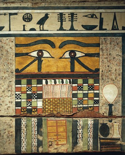 Paneeldetail met apotropaïsche ogen boven gesloten deur, symboliseert overgang naar onderwereld, van Sarcofaag van Irinimenpu door Egyptian 12th Dynasty