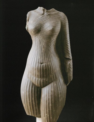 Vrouwelijk torso, waarschijnlijk Nefertiti, vrouw van farao ... door Egyptian 18th Dynasty