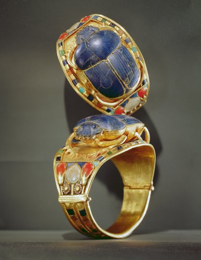 Scarabee-armband, uit het graf van Toetanchamon, Nieuwe Koninkrijk door Egyptian 18th Dynasty