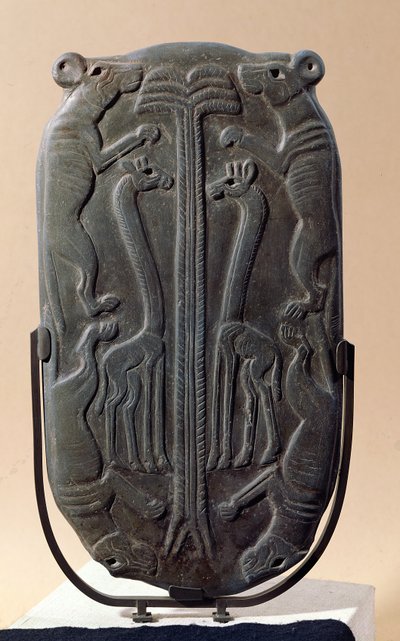 Palet met vier honden en twee giraffen met een palmboom, Thinite Periode (schist) door Egyptian 1st Dynasty